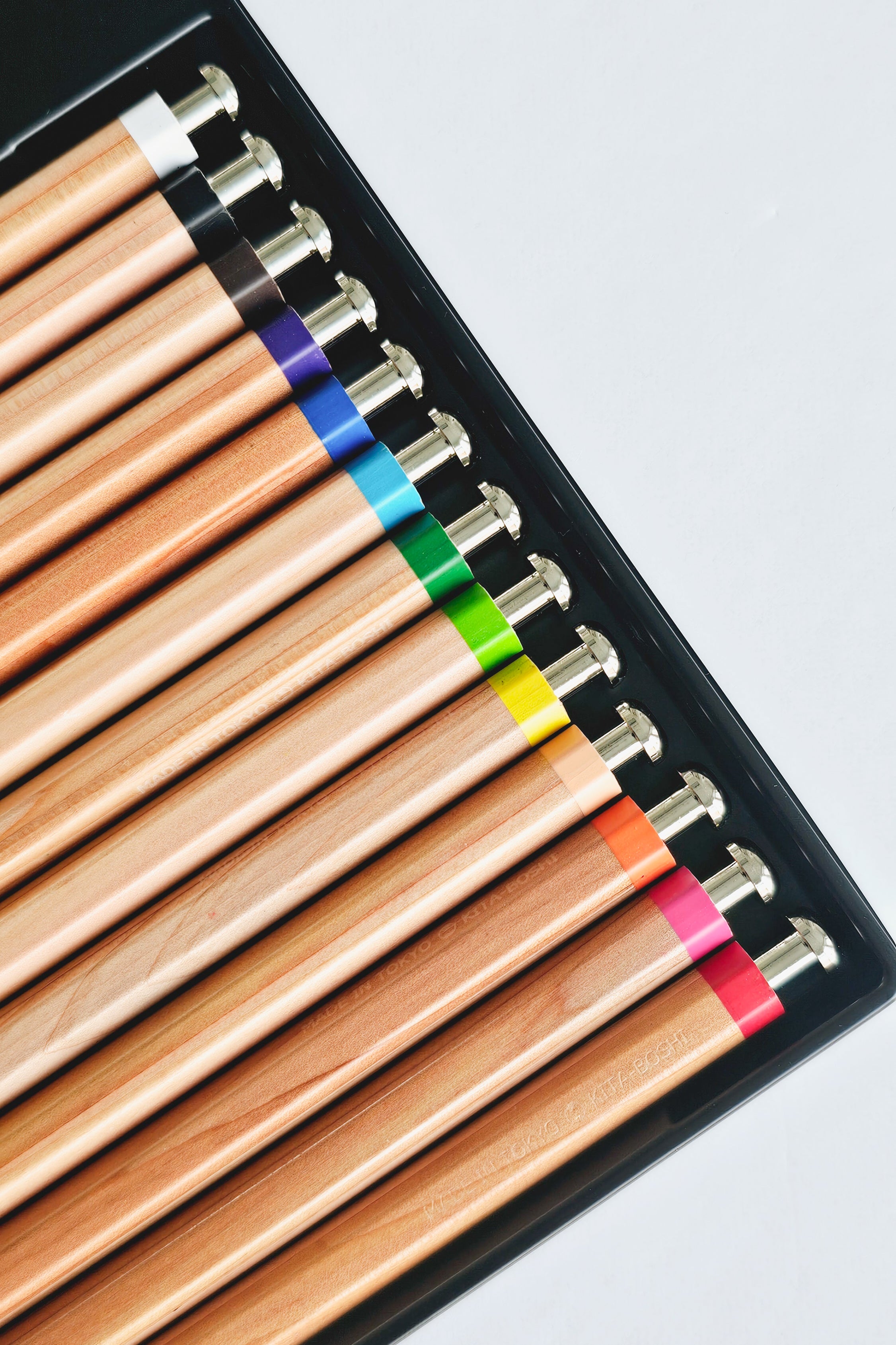 Kitaboshi2mmMechanicalColoredPencil2.jpg