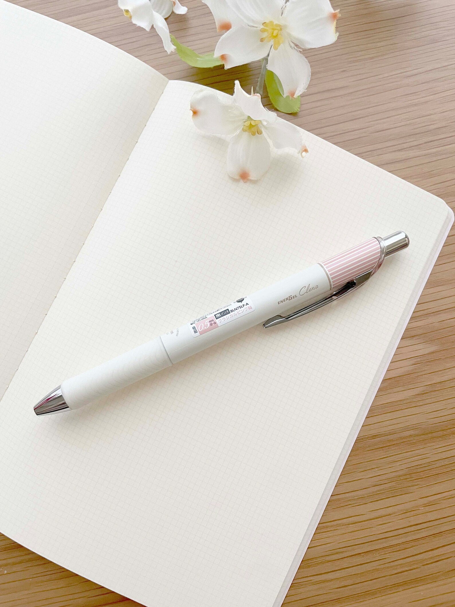 Pentel EnerGel Clena Gel Pen — 0.5 mm (Pink body)