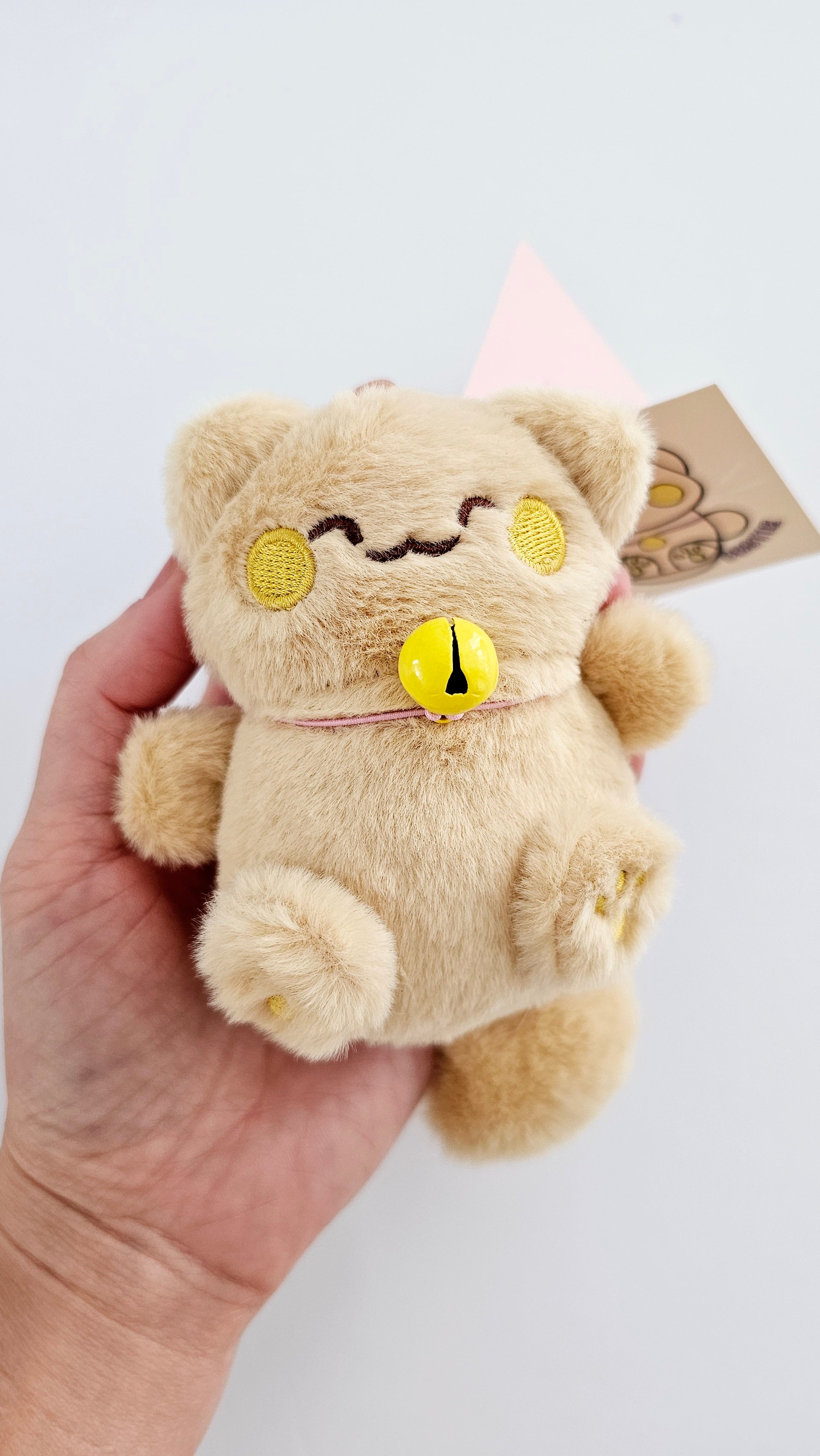 Sisu le chat porte-bonheur Maneki-Neko
